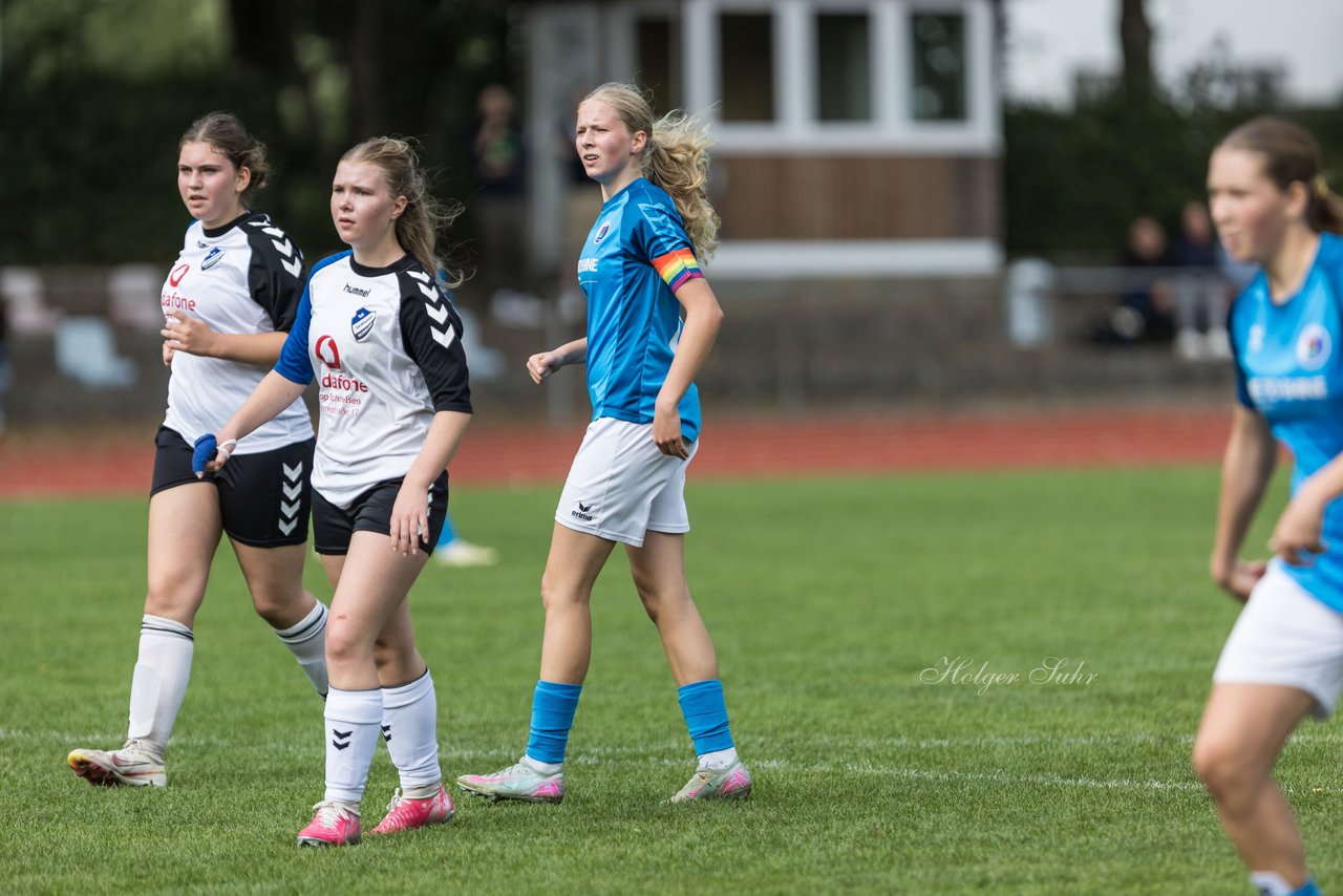 Bild 153 - wBJ VfL Pinneberg - Germania Schnelsen : Ergebnis: 15:1